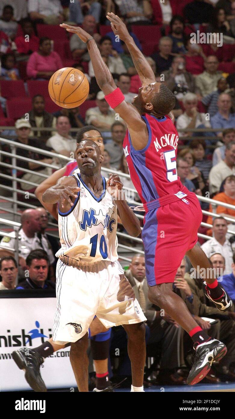 Los Angeles Clippers' Jeff McInnis (5) celebrates his game-winning basket  at the buzzer as Phoenix Suns' Stephon Marbury, right, watches Friday,  March 29, 2002, in Phoenix. The Clippers won 96-94. (AP Photo/Matt