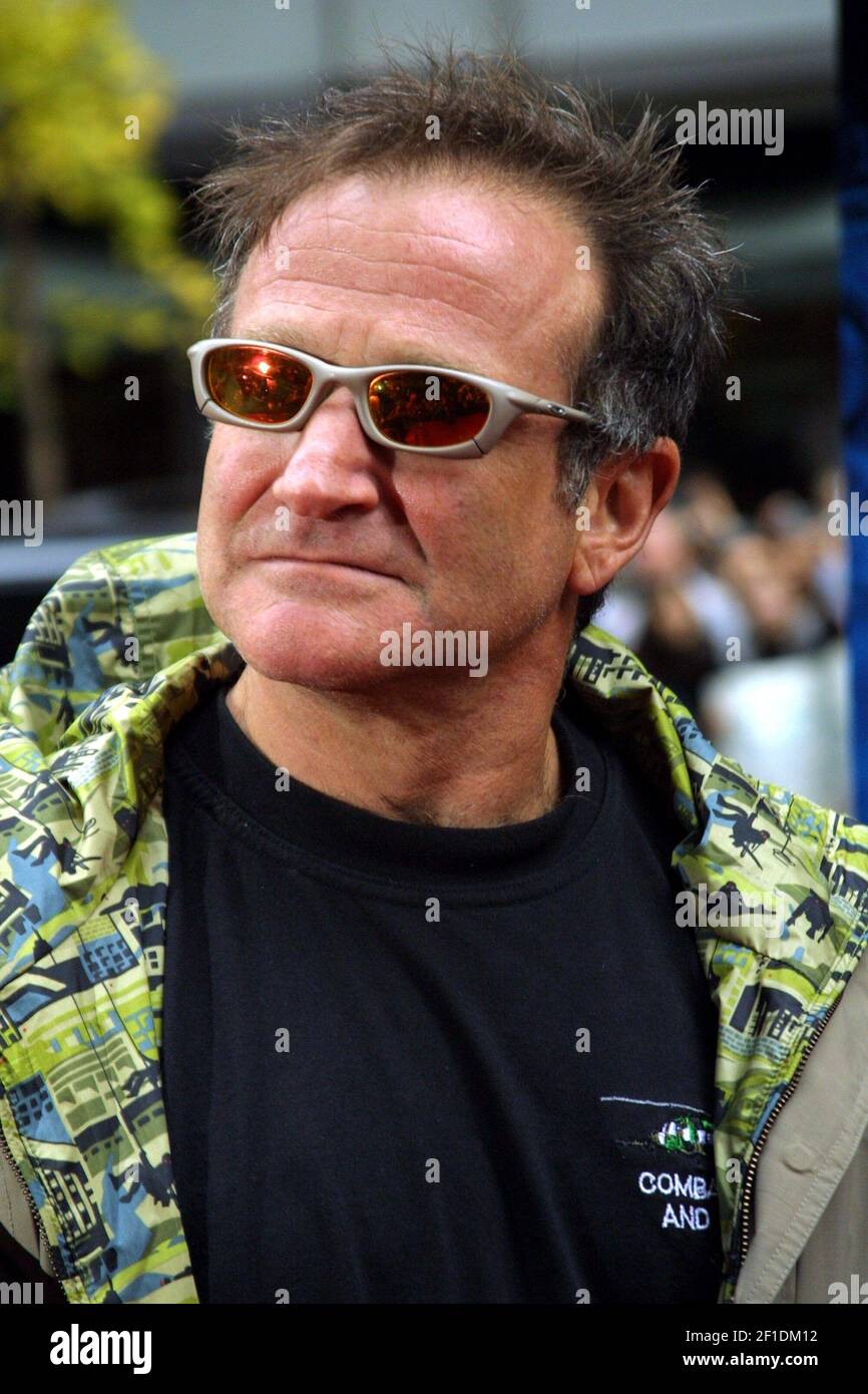 Nov 10, 2002; New York, NY, USA ; Actor ROBIN WILLIAMS @ the Warner Bros. 's U.S. Premiere of the 'Harry Potter and the Chamber of Secrets' held at The Zigfeld Theatre, in mid town Manhattan. Mandatory Credit: Photo by Petre Buzoianu/KEYSTONE Press. (Â©) Copyright 2002 by Petre Buzoianu/Sipa USA Stock Photo