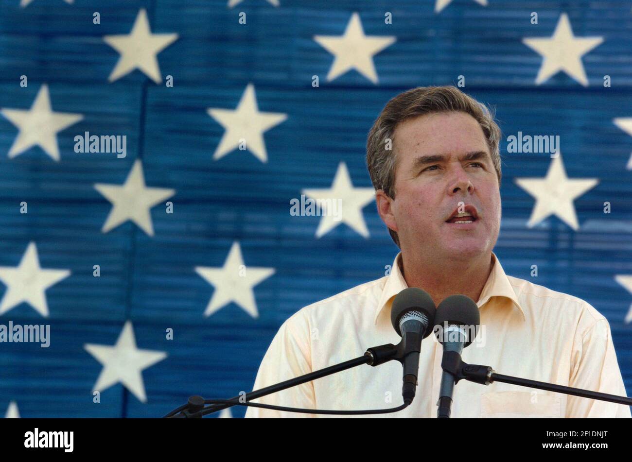 Governor Jeb Bush addresses the crowd at 'A Salute to Florida's Heroes', a welcome-home celebration for Florida military men and women back from Iraq and Afghanistan held on July 10, 2004 at Bayfront Park in Miami, Fla. (Photo by Donna E. Natale Planas/Miami Herald/TNS) *** Please Use Credit from Credit Field *** Stock Photo