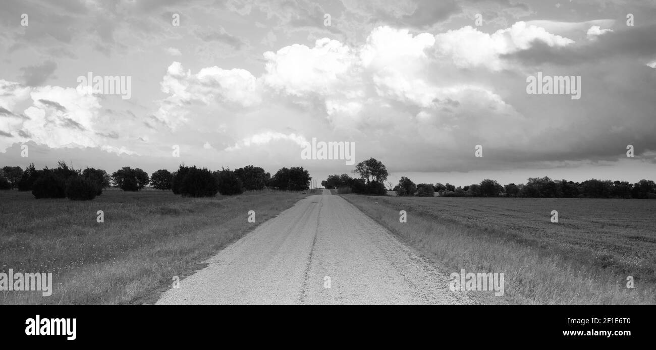 Open road Black and White Stock Photos & Images - Alamy