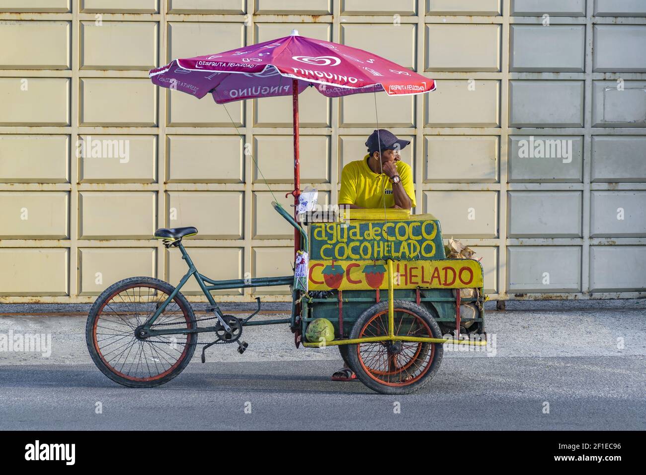 Coconut Juice Street Vendor, Salinas, Ecuador Stock Photo Alamy