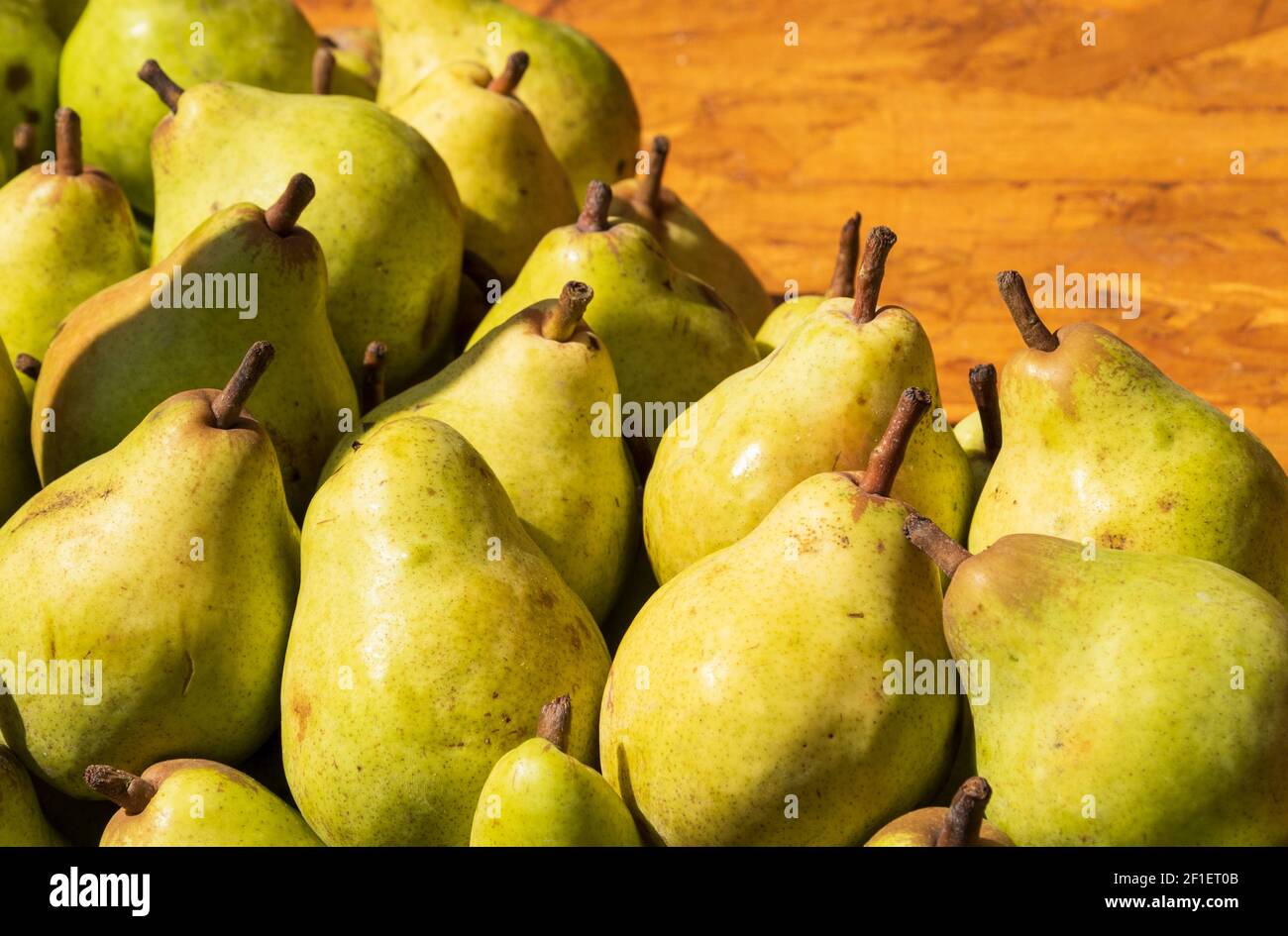 Green Comice Pears High Resolution Stock Photography and Images - Alamy