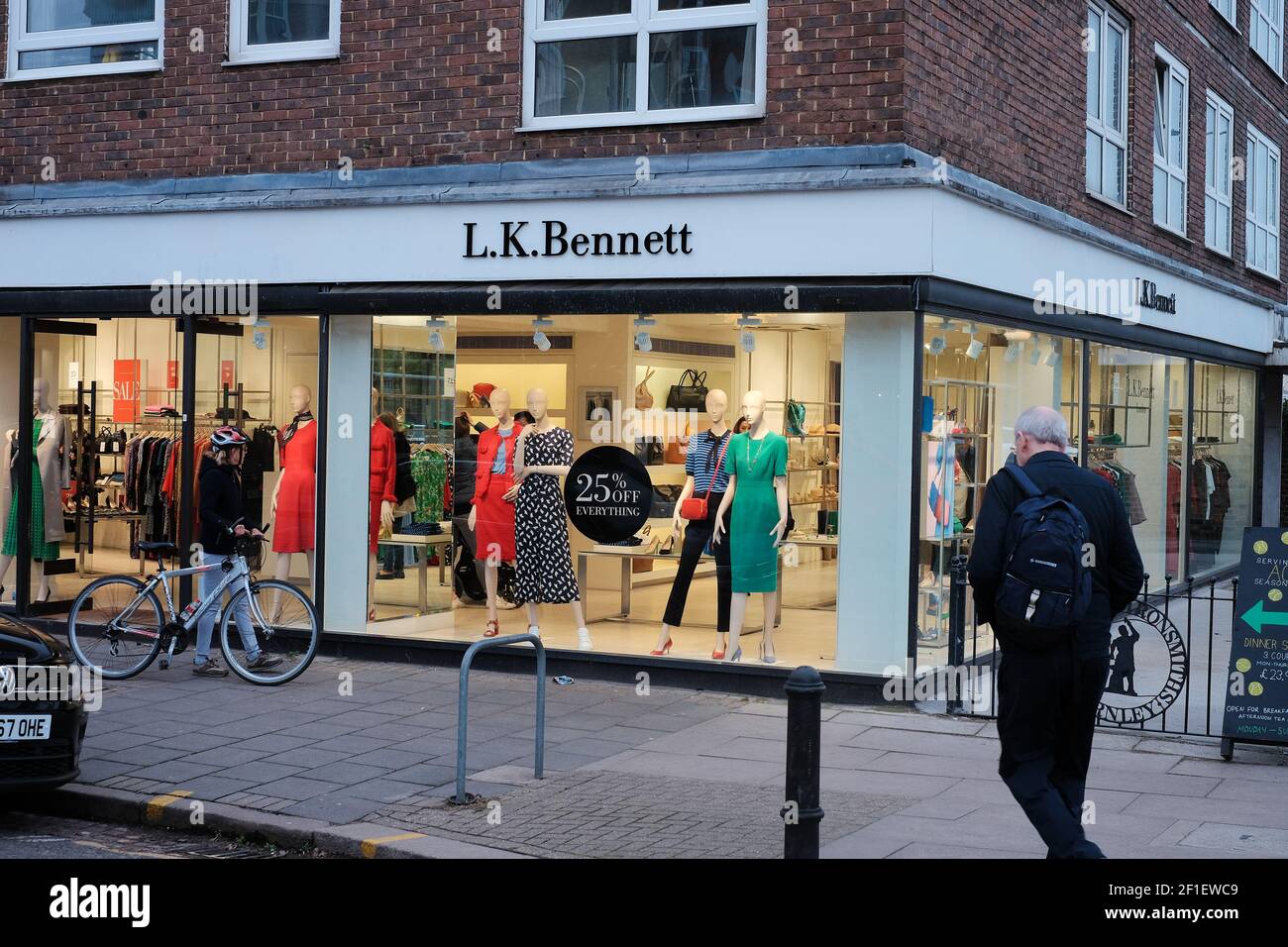 Wimbledon village shops hires stock photography and images Alamy