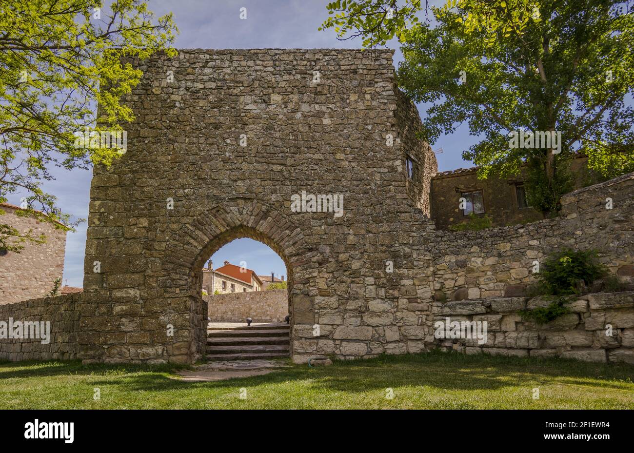 Arab gate on the walls of Medinaceli, Spain Stock Photo