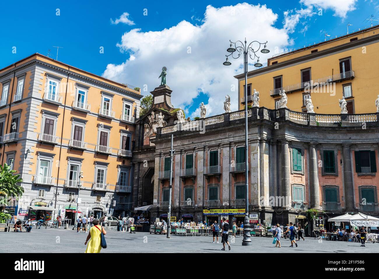 Dante square hi-res stock photography and images - Alamy