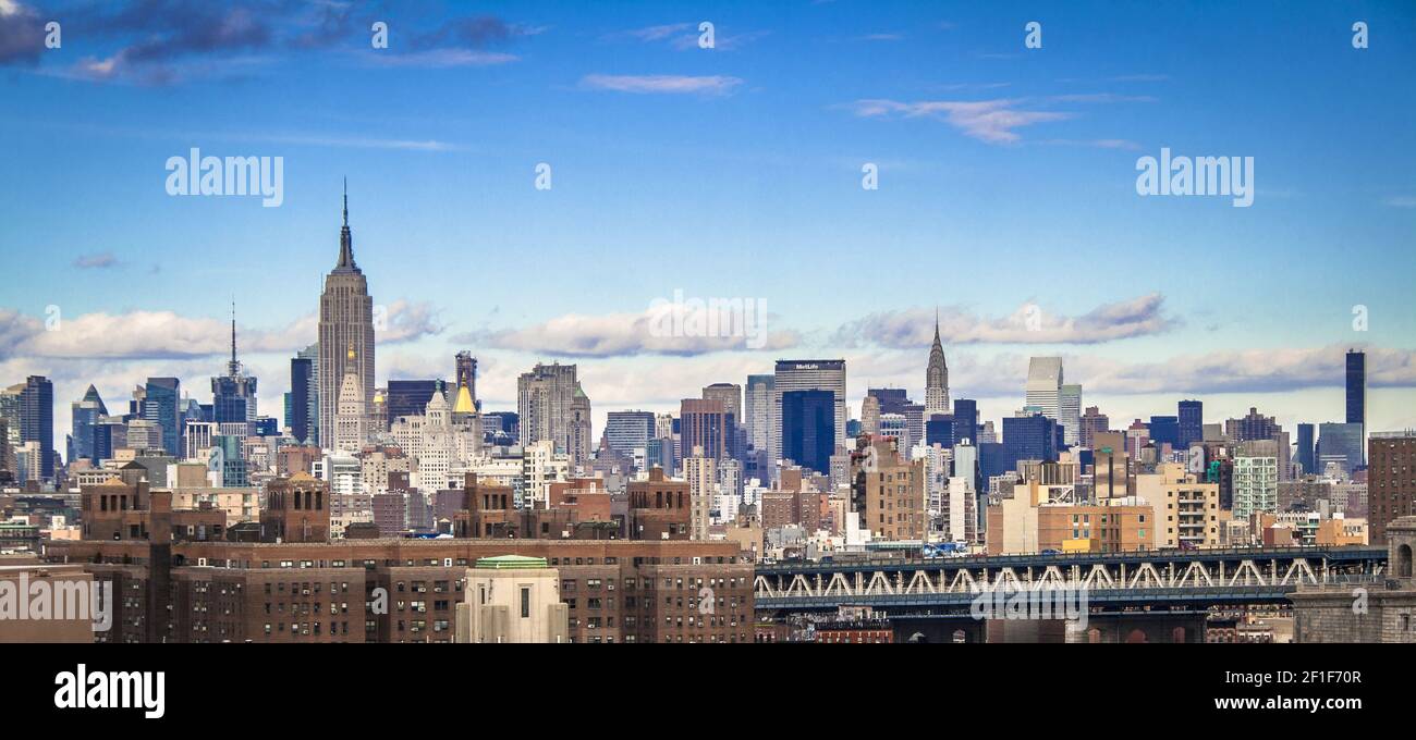 Midtown manhattan skyline hi-res stock photography and images - Alamy