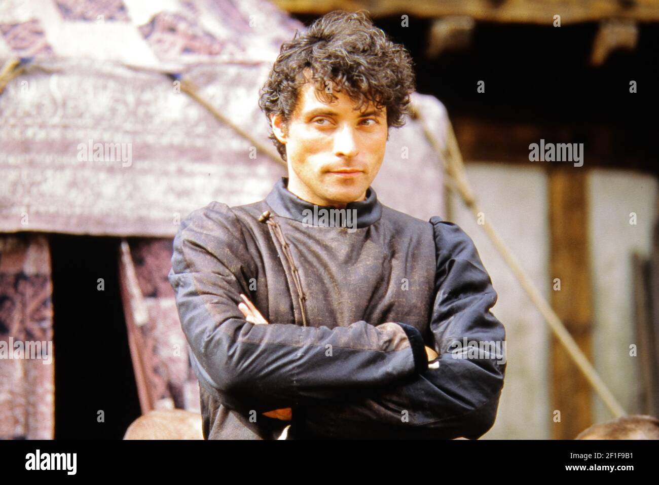 Rufus Sewell, 'A Knight's Tale' (2001) Sony Pictures. Photo Credit: Egon Endrenyi/Sony Pictures/The Hollywood Archive - File Reference # 34082-1066THA Stock Photo