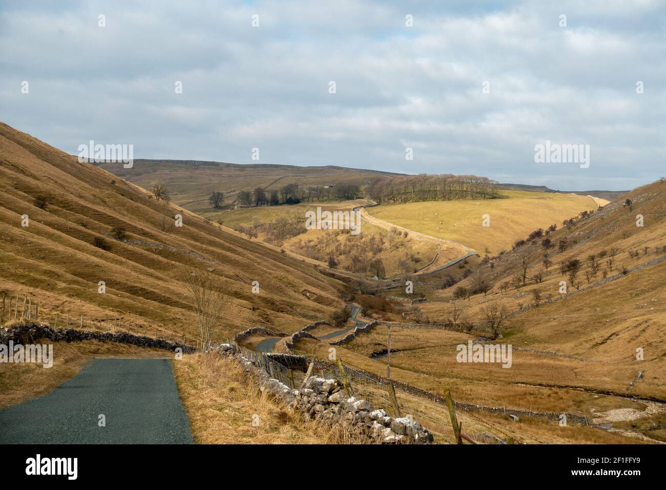 UK cycling landscapes: Cam Gill Road, known by cyclists as Park Rash hill climb, steep country lane from Kettlewell, Wharfedale, Yorkshire Dales Stock Photo