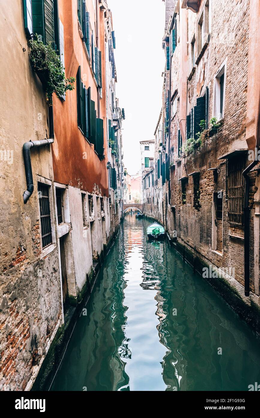 Narrow canals of venice hi-res stock photography and images - Alamy