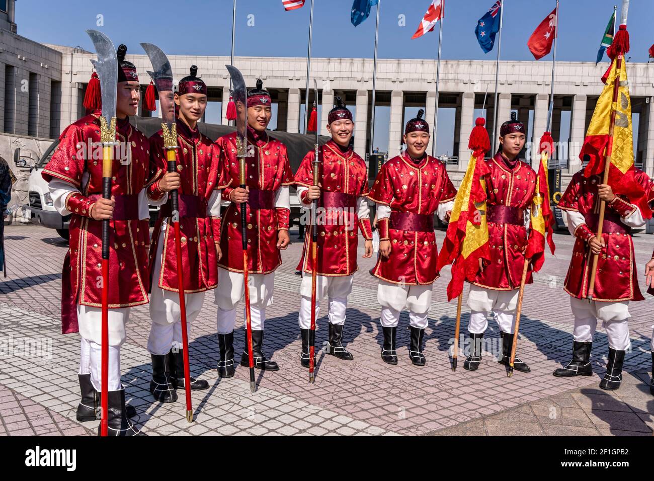 Seoul, South Korea. 27th May, 2017. Members of the South Korean