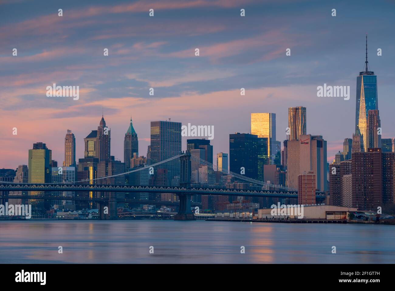 Manhattan skyline at sunrise hi-res stock photography and images - Alamy