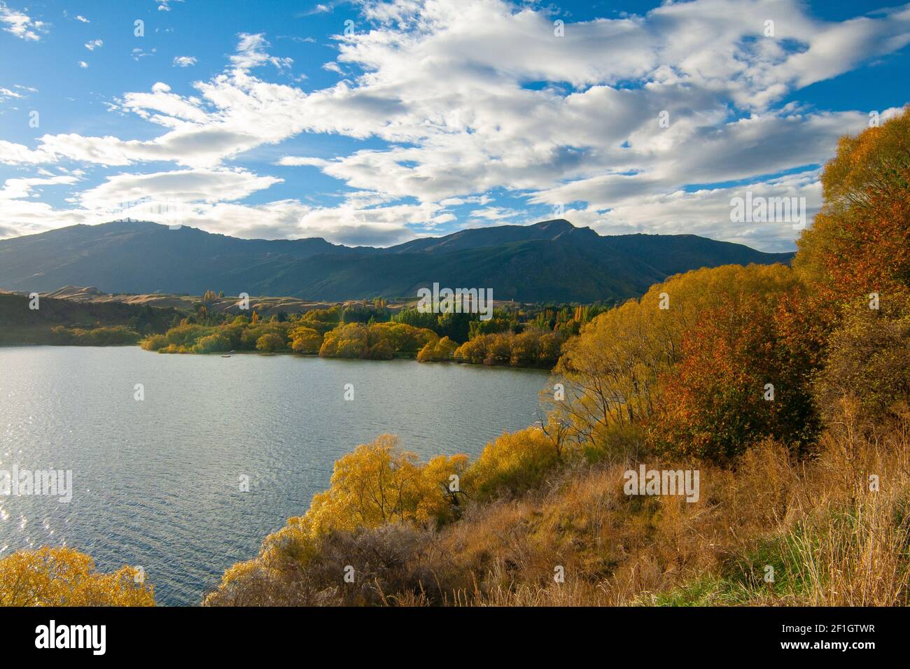 Beautiful weather autumn day in Central Otago region, Lake Hayes, village Arrowtown, New Zealand Stock Photo