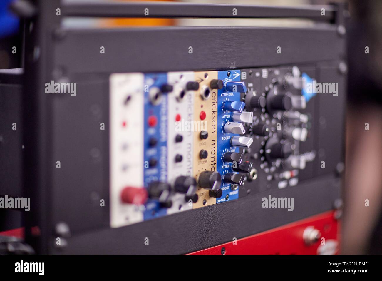 Mic preamp hires stock photography and images Alamy