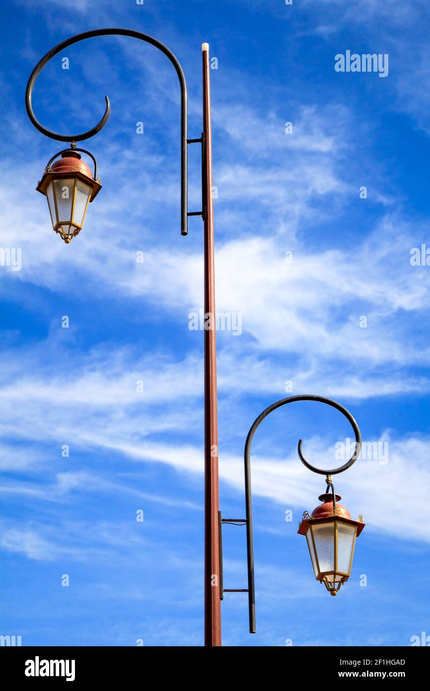 Street Lamp High Resolution Stock Photography and Images - Alamy