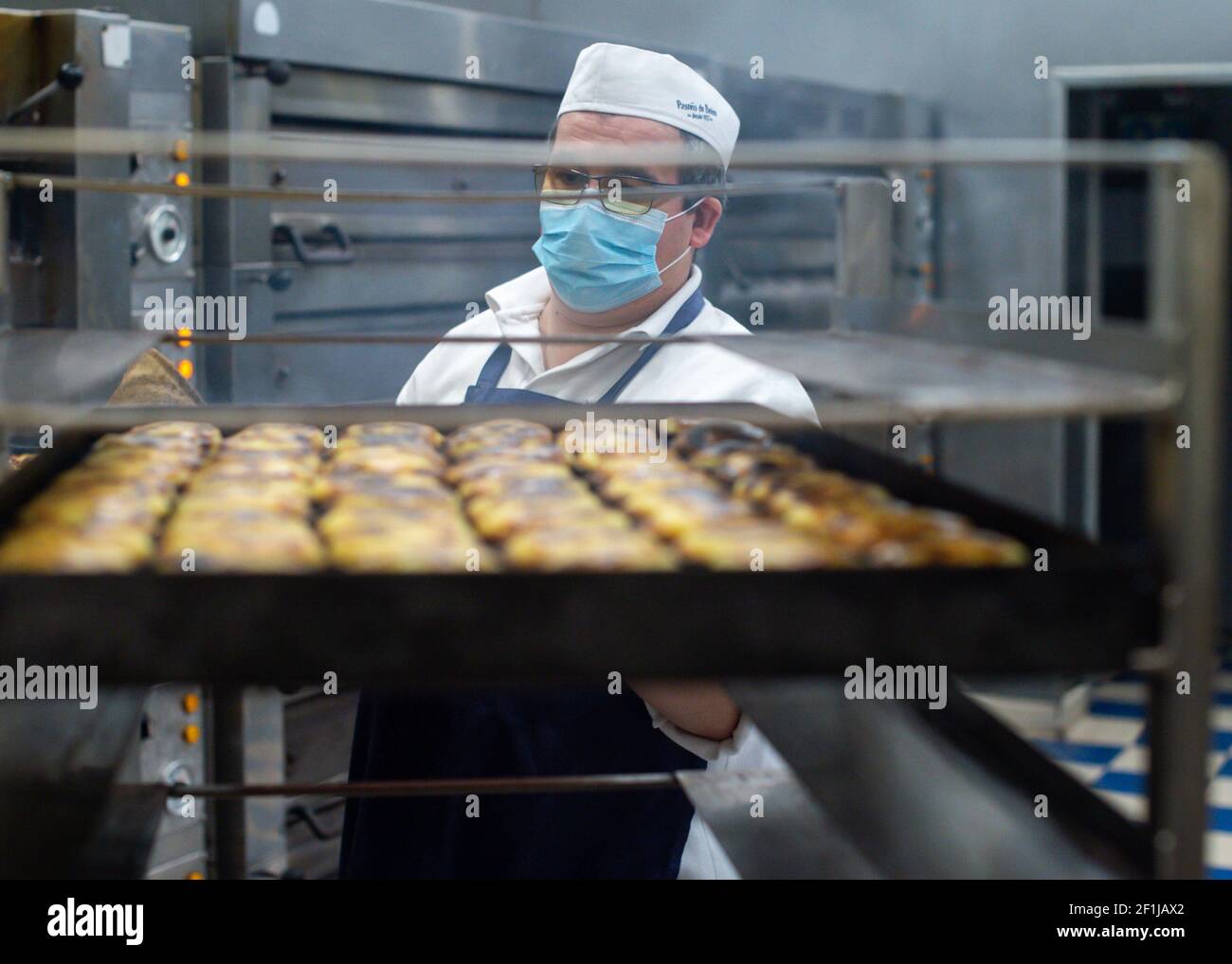 Lisbon, Portugal. 18th Feb, 2021. Baker, Paul Martins takes the