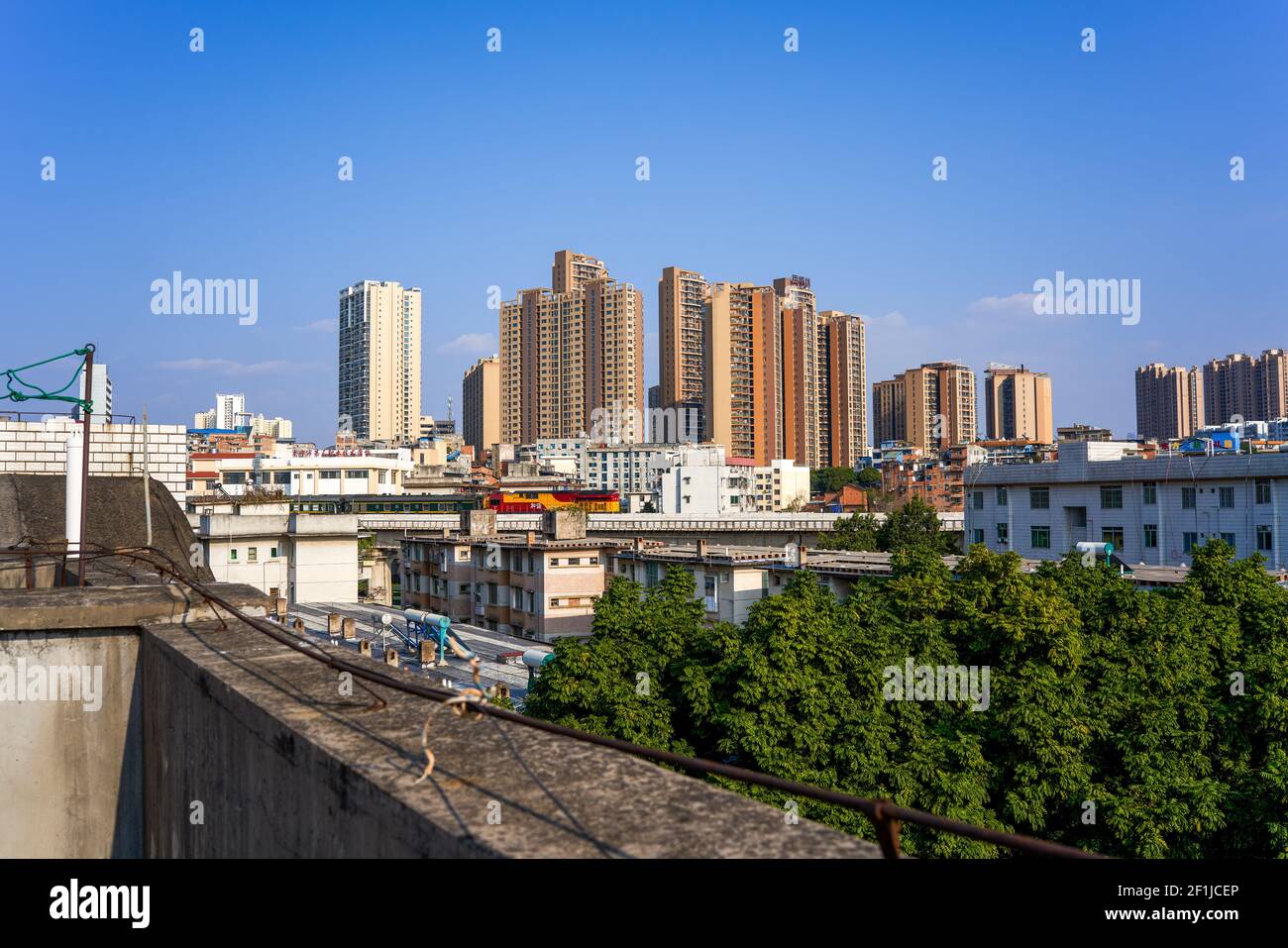 Massive all-geothermal high-rise building set to open in trendy NYC ... - Green High Rise Housing Apartments