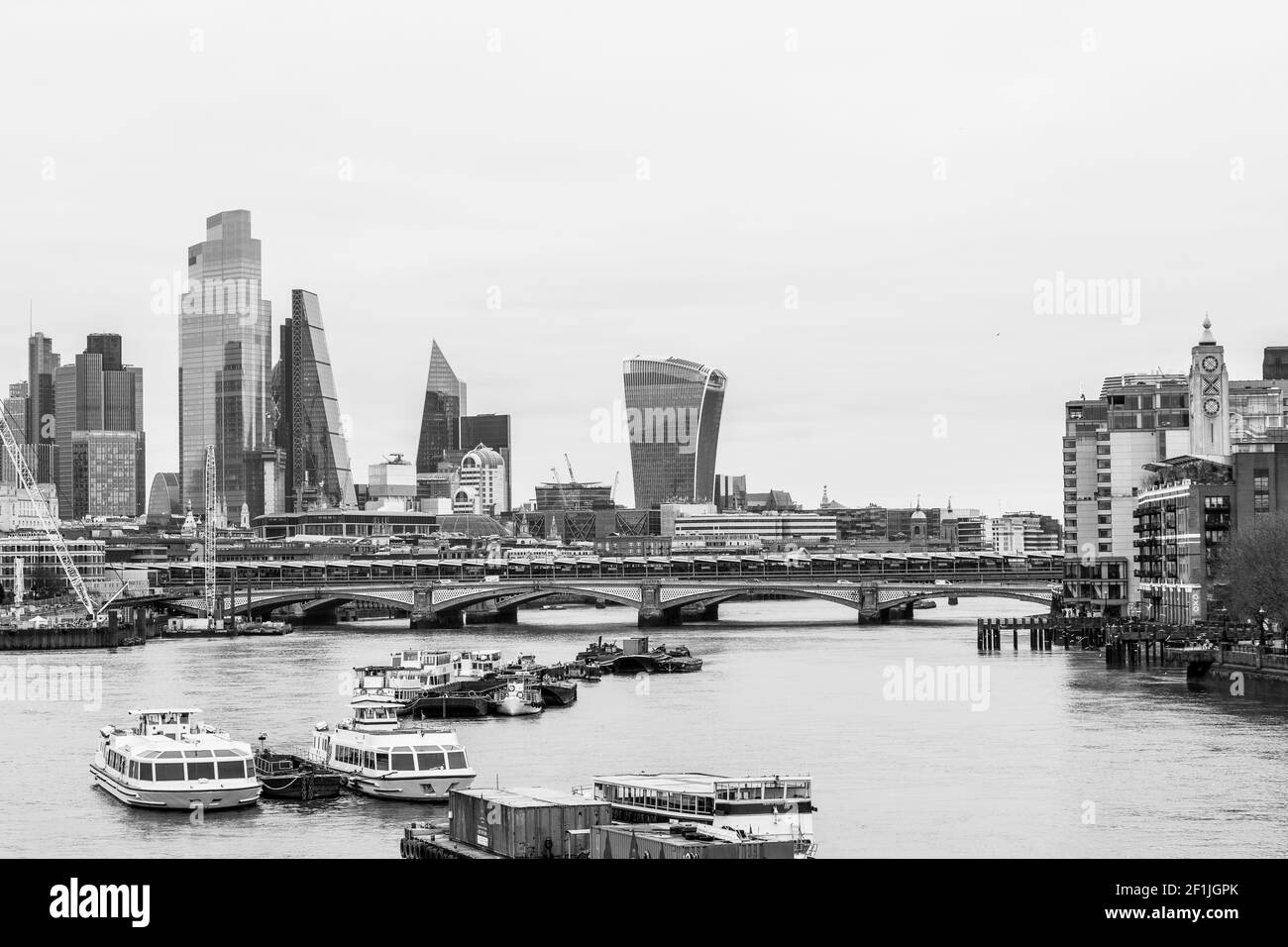 London st pauls gherkin Black and White Stock Photos & Images - Alamy