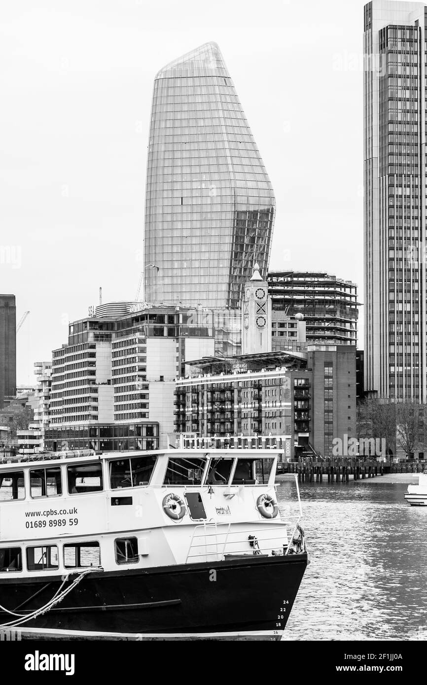 River thames stock Black and White Stock Photos & Images - Alamy