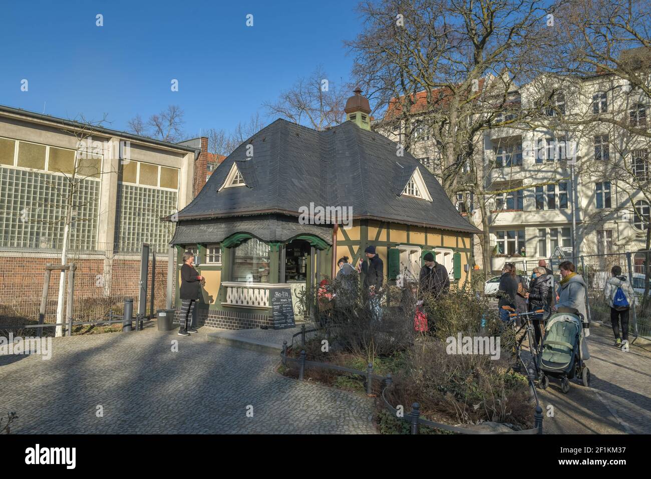 Cafe im Pavillon Perelsplatz, Friedenau, Tempelhof-Schöneberg, Berlin, Deutschland Stock Photo