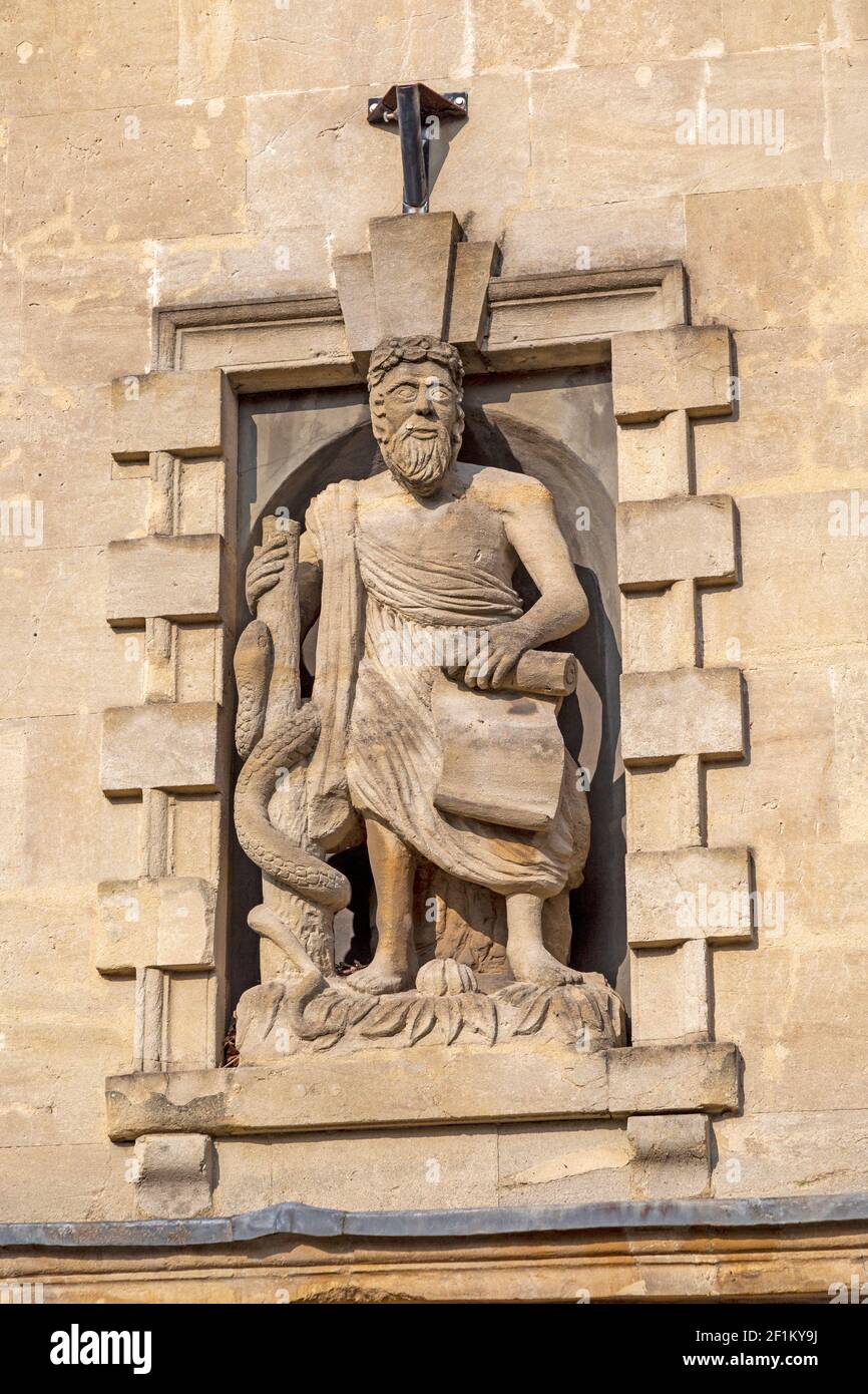 Aesculapius statue hi-res stock photography and images - Alamy