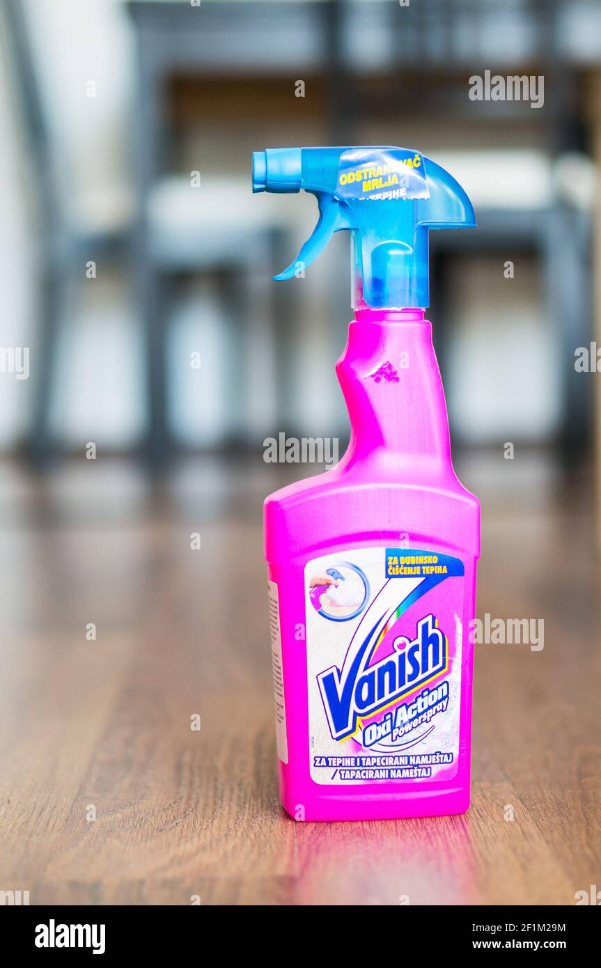 POZNA, POLAND - Mar 02, 2014: Multi cleaning spray bottle from popular  brand Stock Photo - Alamy