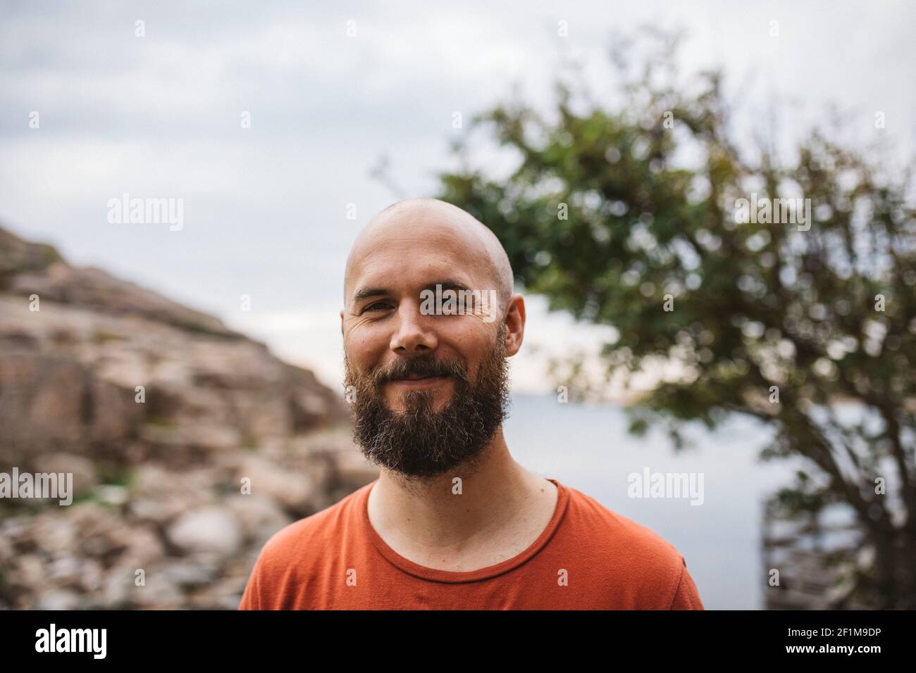 Portrait happy mid adult man hi-res stock photography and images - Alamy