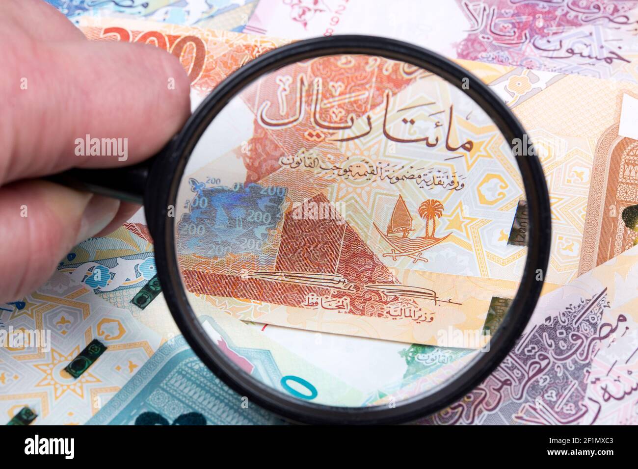 Qatar banknote hires stock photography and images Alamy