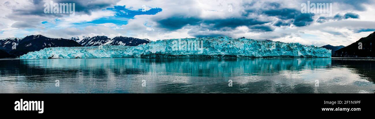 Glacier panorama hi-res stock photography and images - Alamy