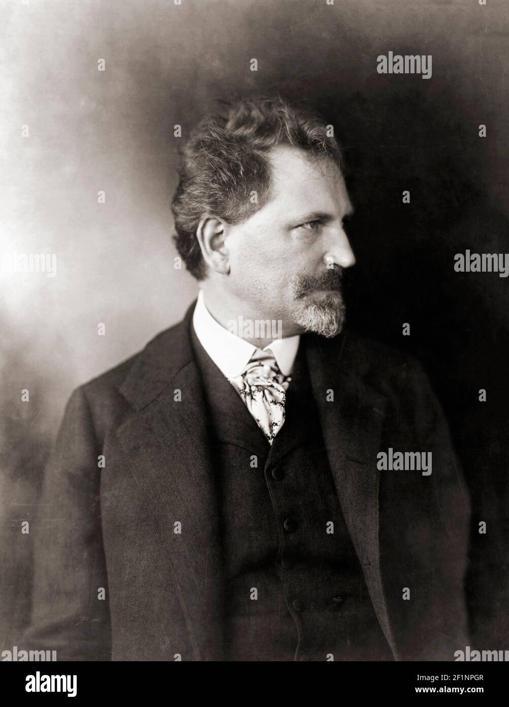 Alphonse Mucha Portrait High Resolution Stock Photography And Images Alamy