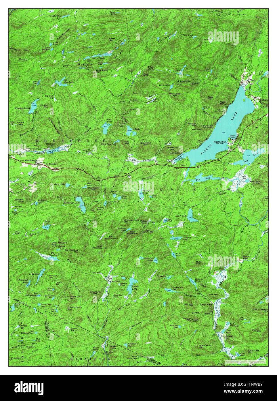 US Geological Survey topographic map metric New York USGS 1997 PISECO LAKE 