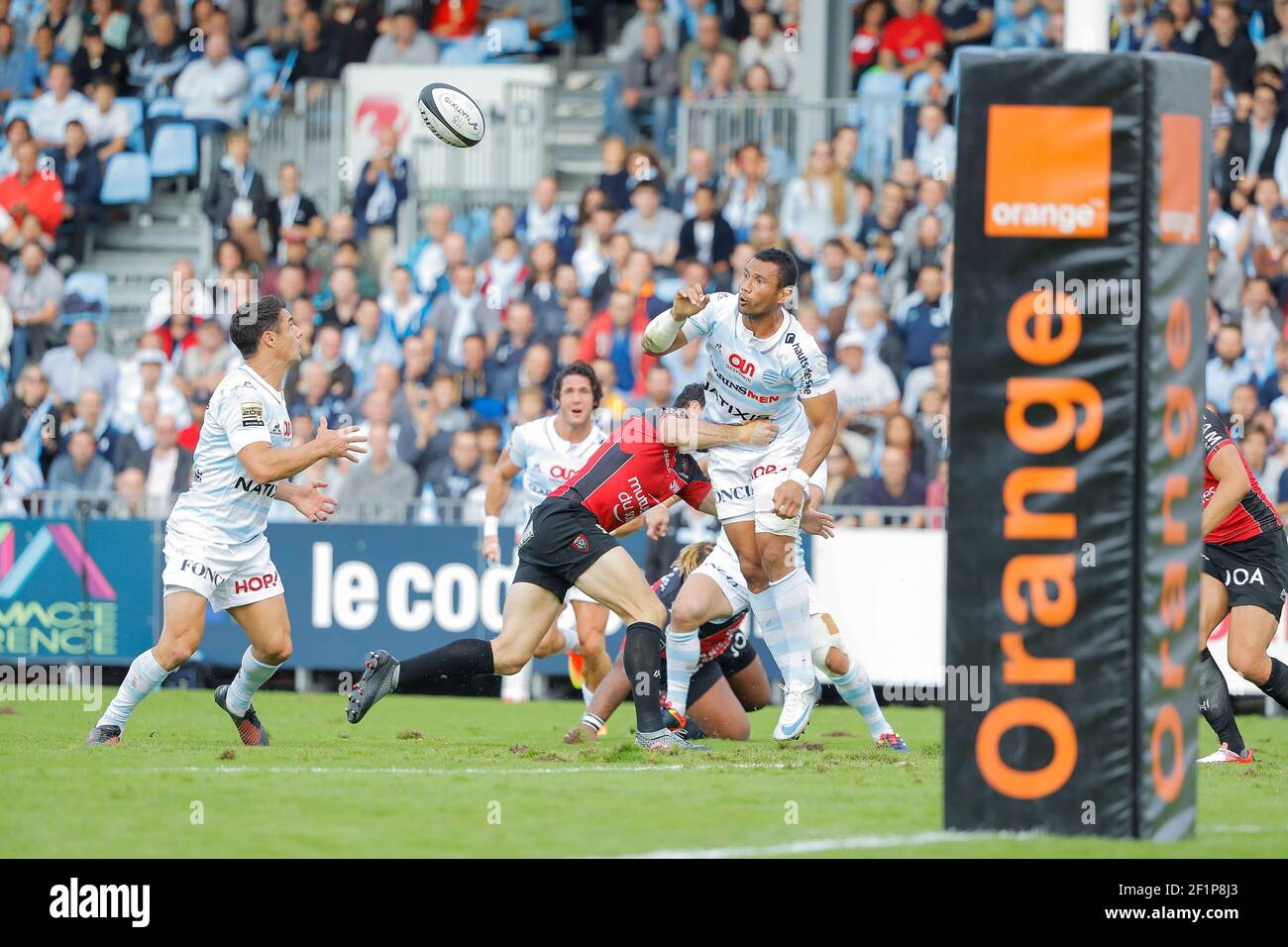 Anthony Tuitavake (Racing Metro 92), Matthew Carraro (Rugby Club  Toulonnais), Daniel William Carter - Dan Carter (Racing Metro 92) during  the French Championship Top 14 Rugby Union match between Racing Mero 92