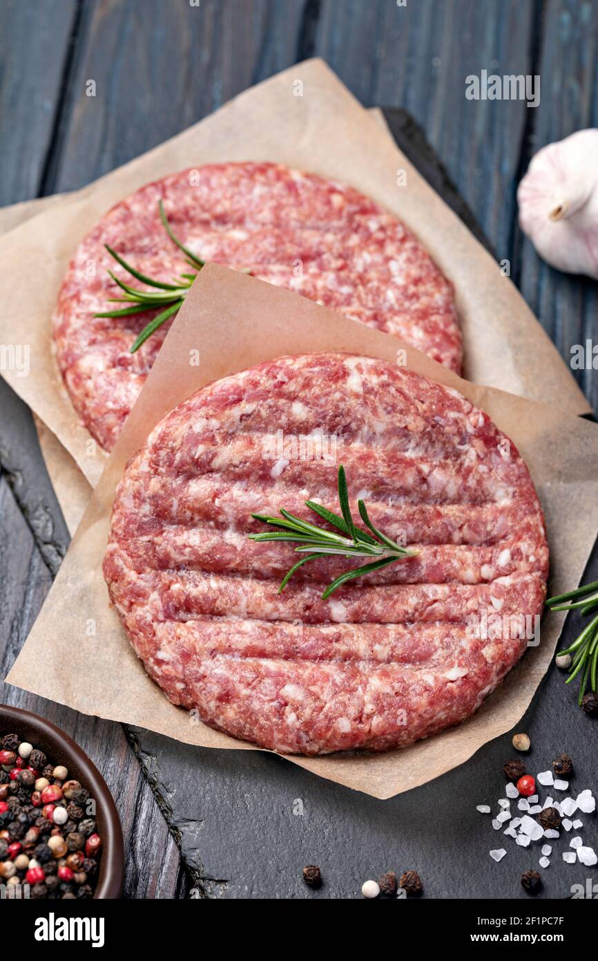 raw-ground-beef-meat-stock-photo-alamy