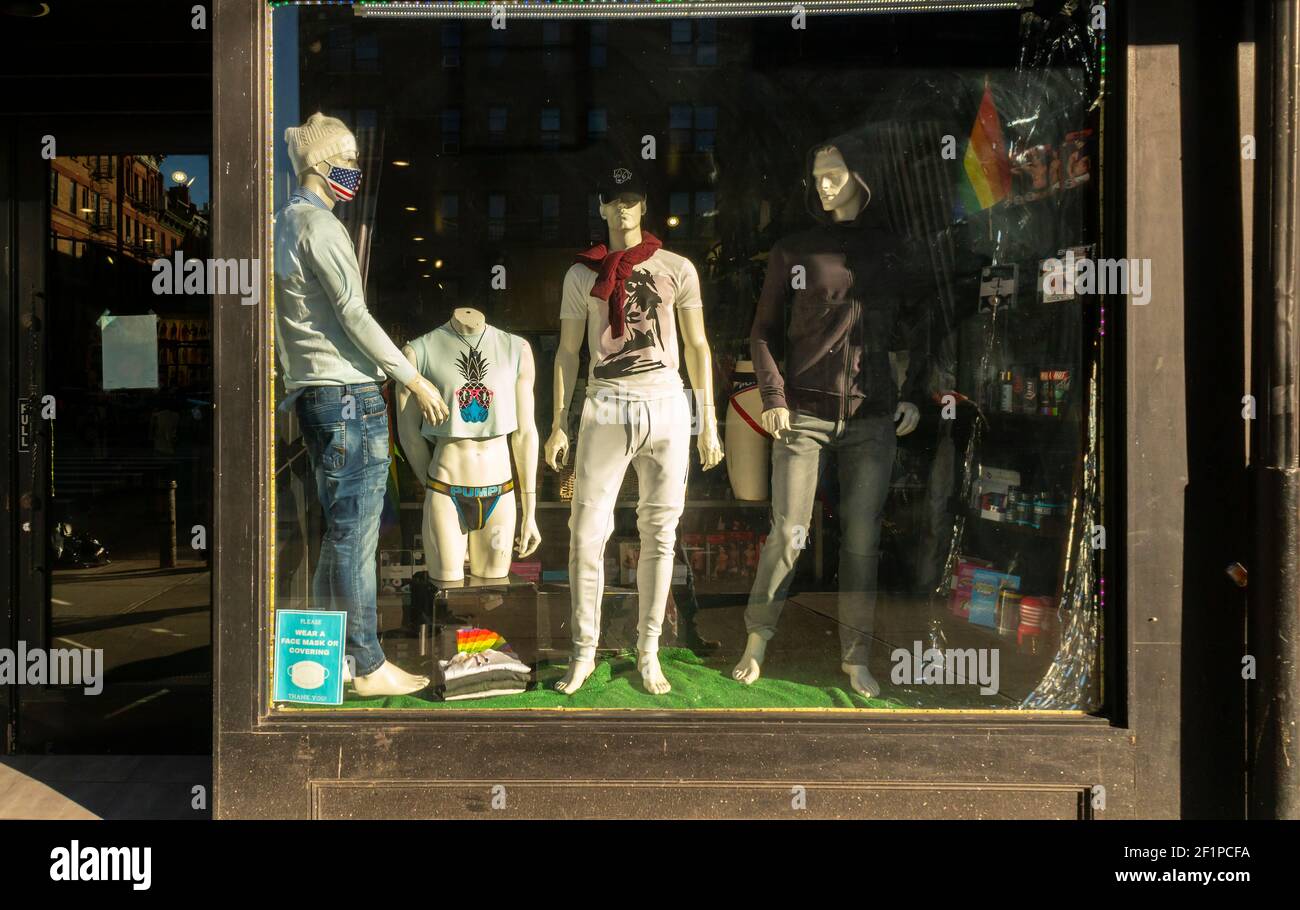 Window display of a clothing store in the Chelsea neighborhood of New ...
