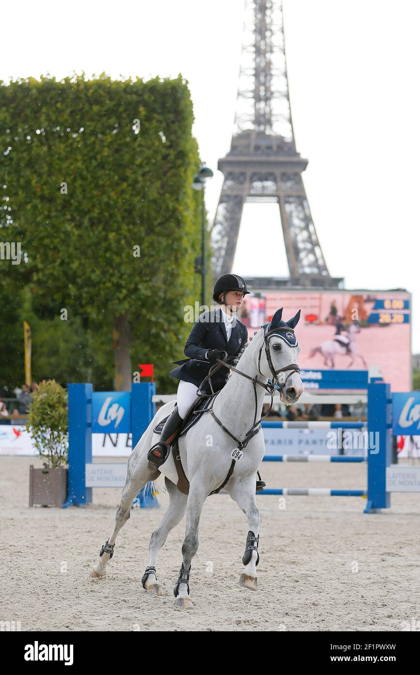 Jennifer Katharine Gates (fille de Bill Gates) during the Longines Global Champions Tour of Longines Paris Eiffel Jumping, on June 30th to July 2nd , 2017, in Paris, France - Photo Stéphane Allaman / DPPI Stock Photo