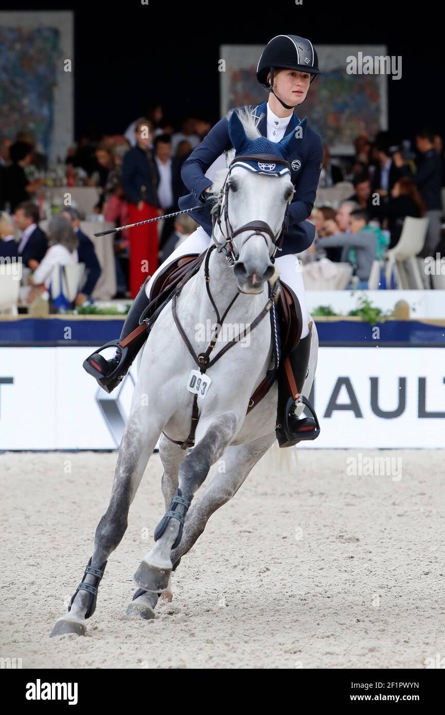 Jennifer Katharine Gates (fille de Bill Gates) during the Longines Global Champions Tour of Longines Paris Eiffel Jumping, on June 30th to July 2nd , 2017, in Paris, France - Photo Stéphane Allaman / DPPI Stock Photo