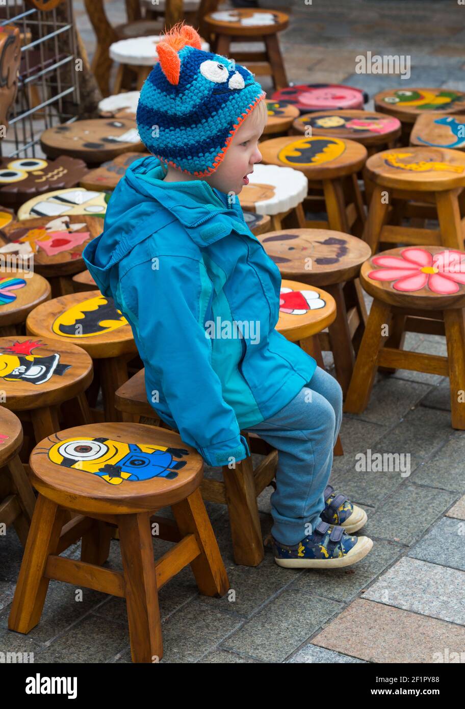 Victorian boy boys lad lads hi-res stock photography and images - Alamy
