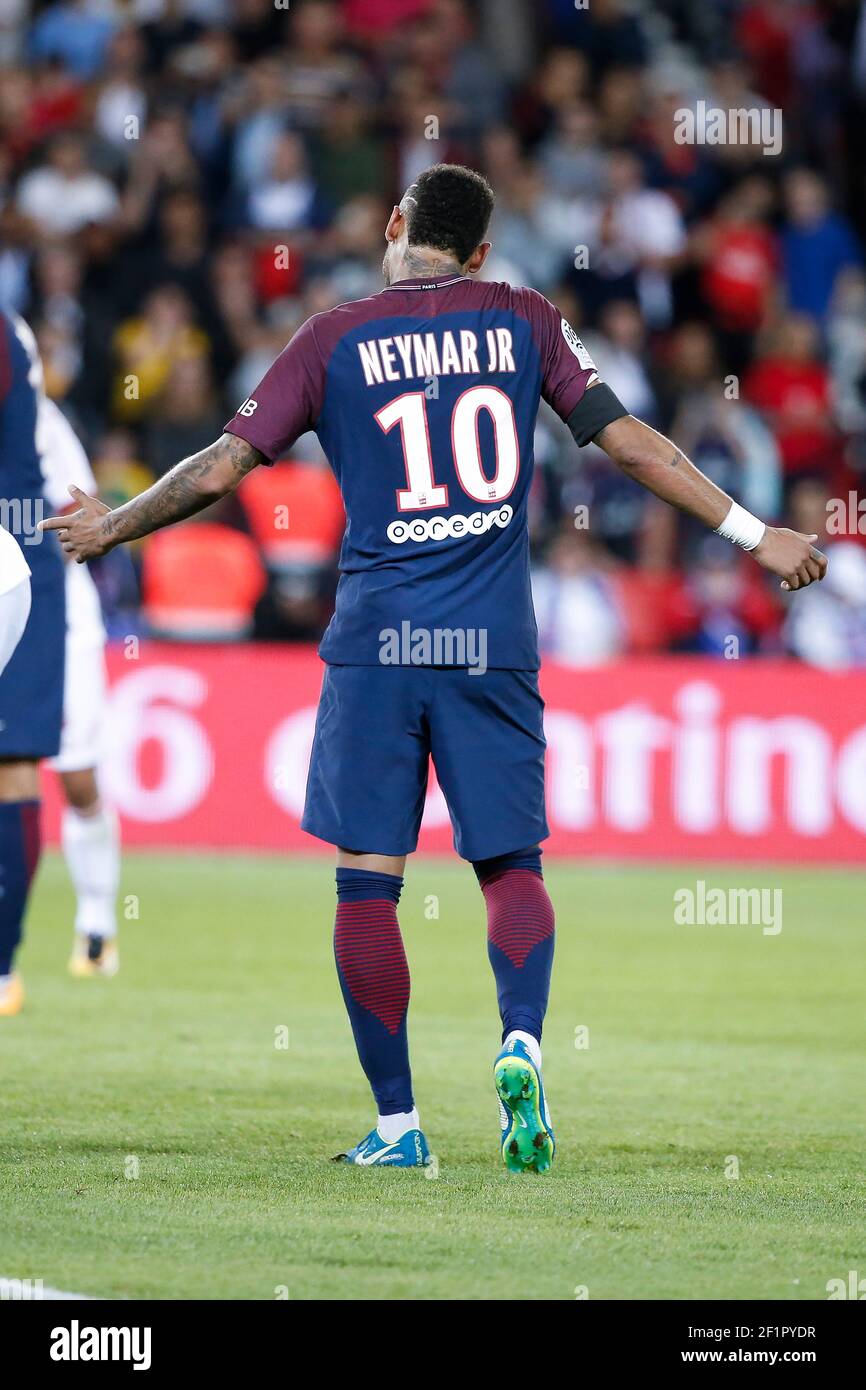 Neymar jr top shoes 2017
