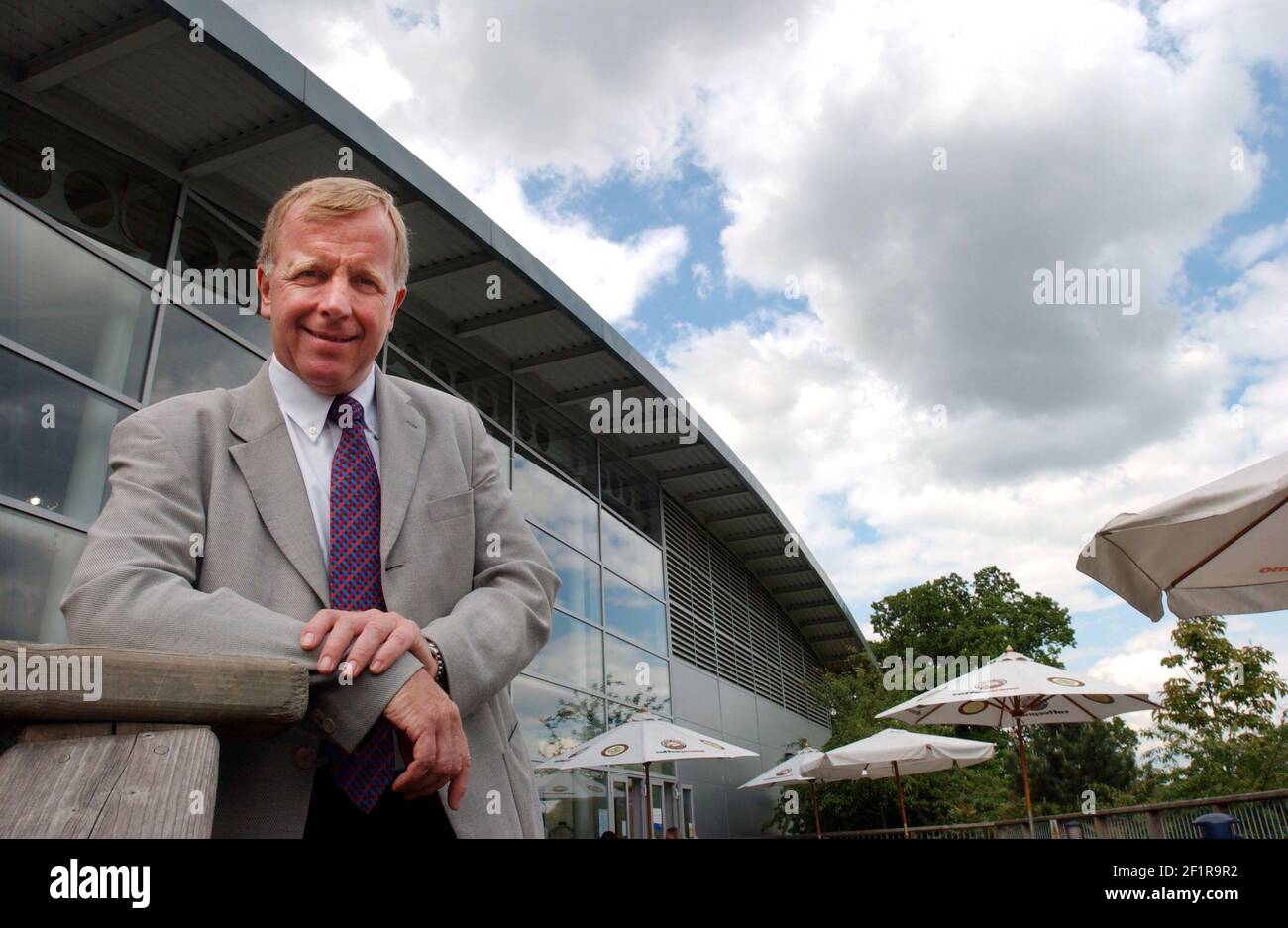 THE CHIEF EXEC OF WELCOME BREAK GEORGE CHANTER AT THE SOUTH MIMMS SERVIVE AREA. 31 May 2005 TOM PILSTON Stock Photo