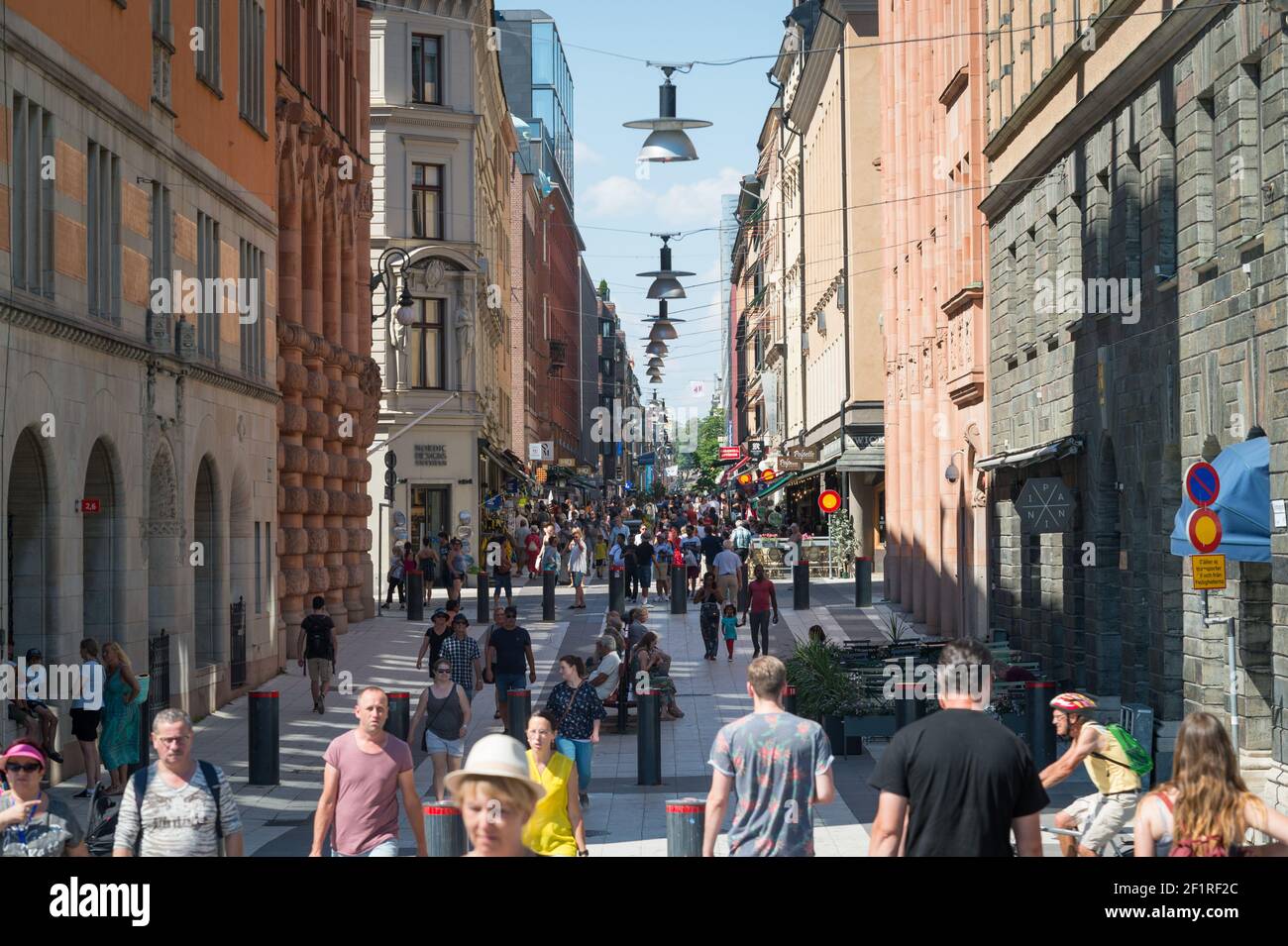 Shoppers on Drottninggatan, Stockholm, Sweden Stock Photo Alamy