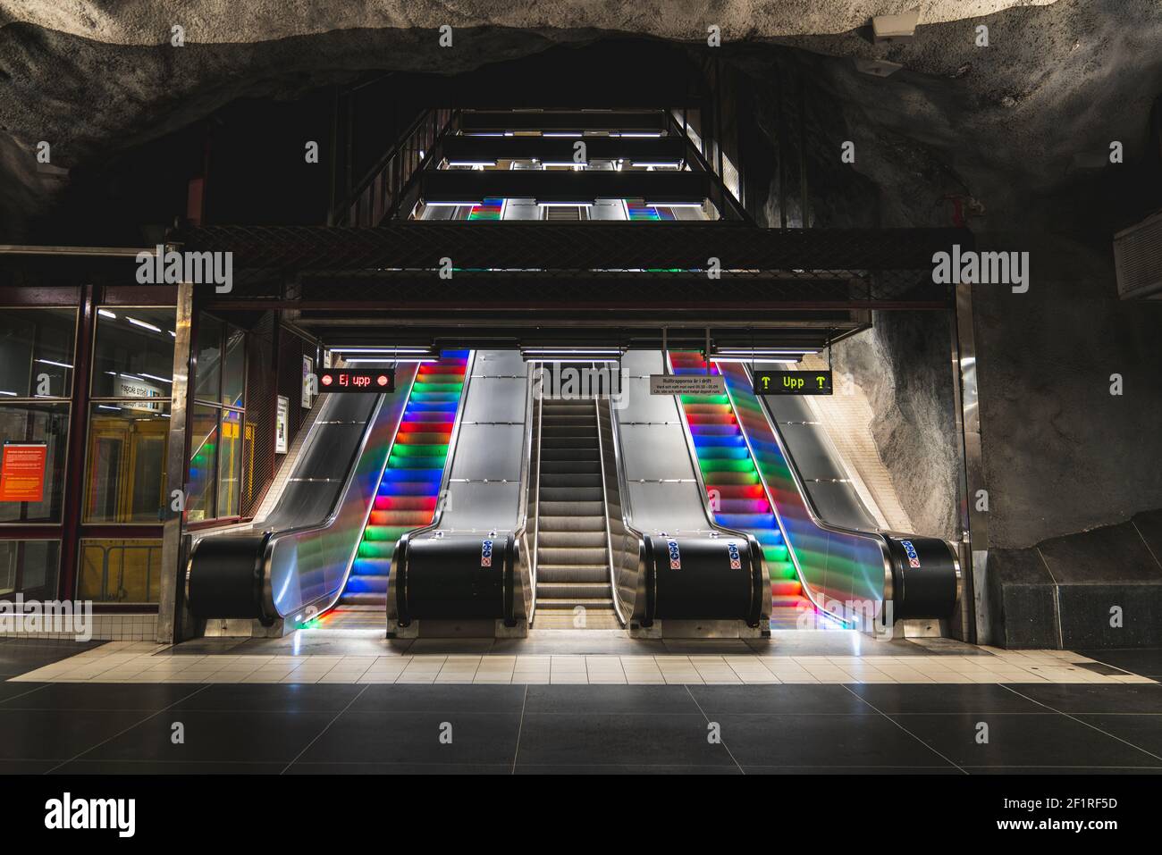 Jinsiy aloqada bolish uchun qizlar uchun pornografik fokuslar Helga Sven ishtirokidagi retro porno filmlar onlayn