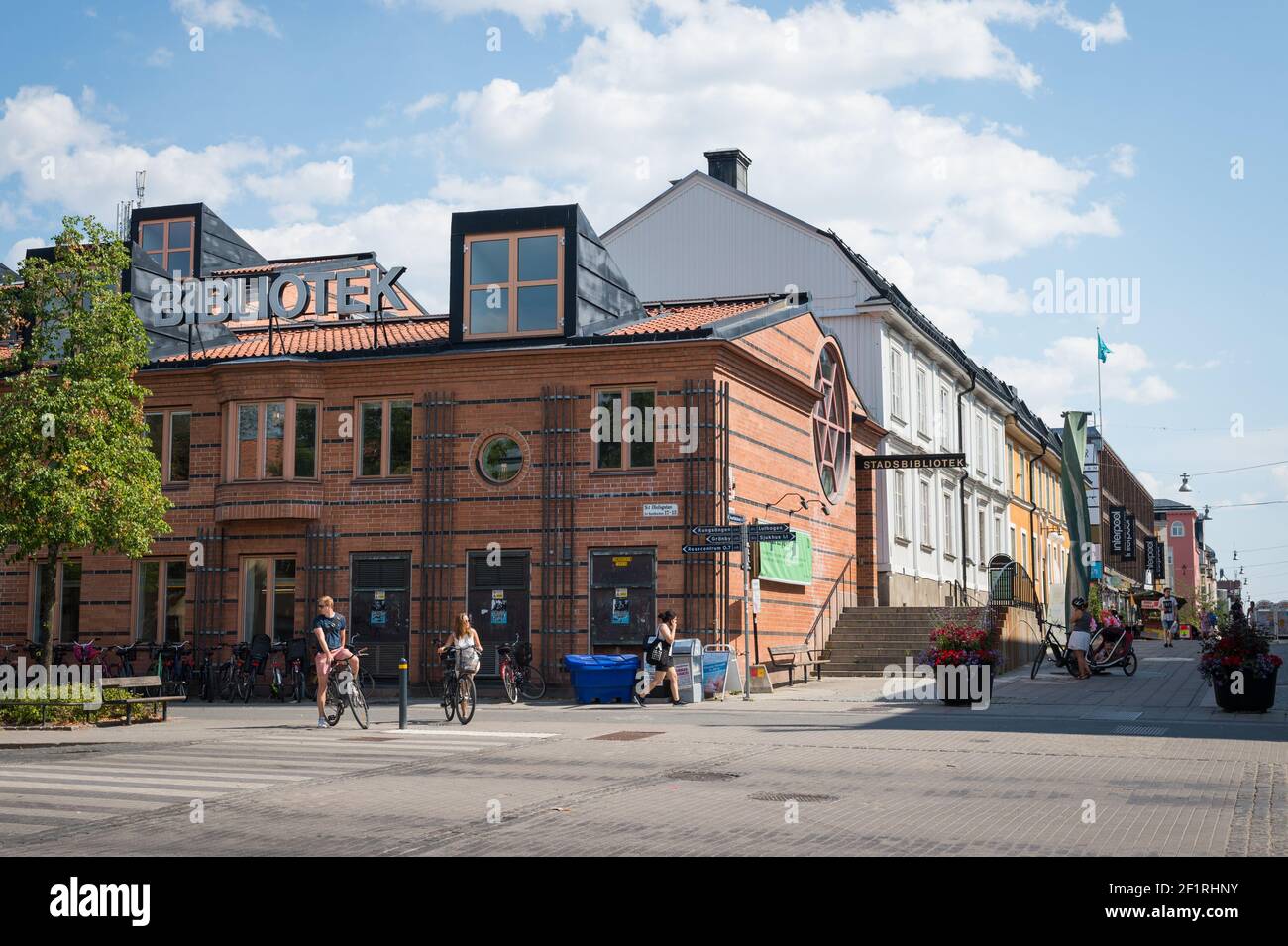 Stadsbiblioteket (City Library), Svartbäcksgatan, Uppsala, Sweden. Stock Photo