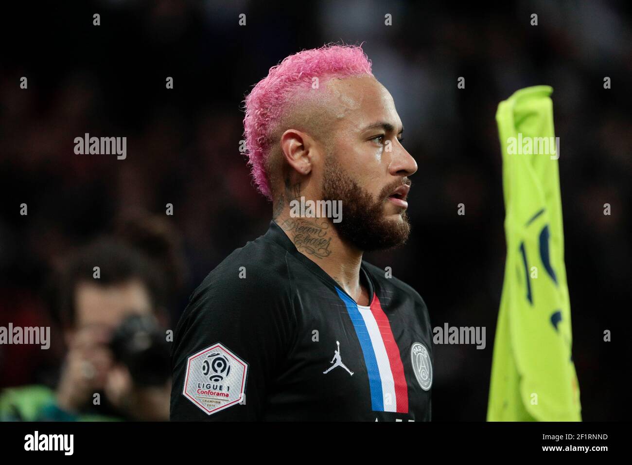 Neymar da Silva Santos Junior - Neymar Jr (PSG) with pink hair during the  French championship L1 football match between Paris Saint-Germain and  Montpellier on February 01, 2020 at Parc des Princes