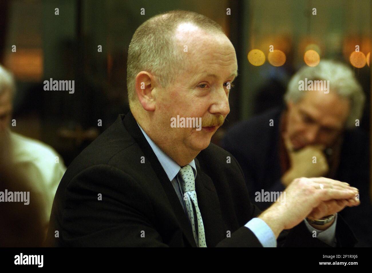 PROFESSOR OF HUMAN RIGHTS AND INTERNATIONAL LAW AT LONDON MET UNIVERSITY BILL BOWRING SPEAKING TO JOURNALISTS ABOUT A REPORT INTO THE UK GOVERNMENTS LIABILITY FOR WAR CRIMES DURING THE IRAQ CONFLICT.20/1/04 PILSTON Stock Photo