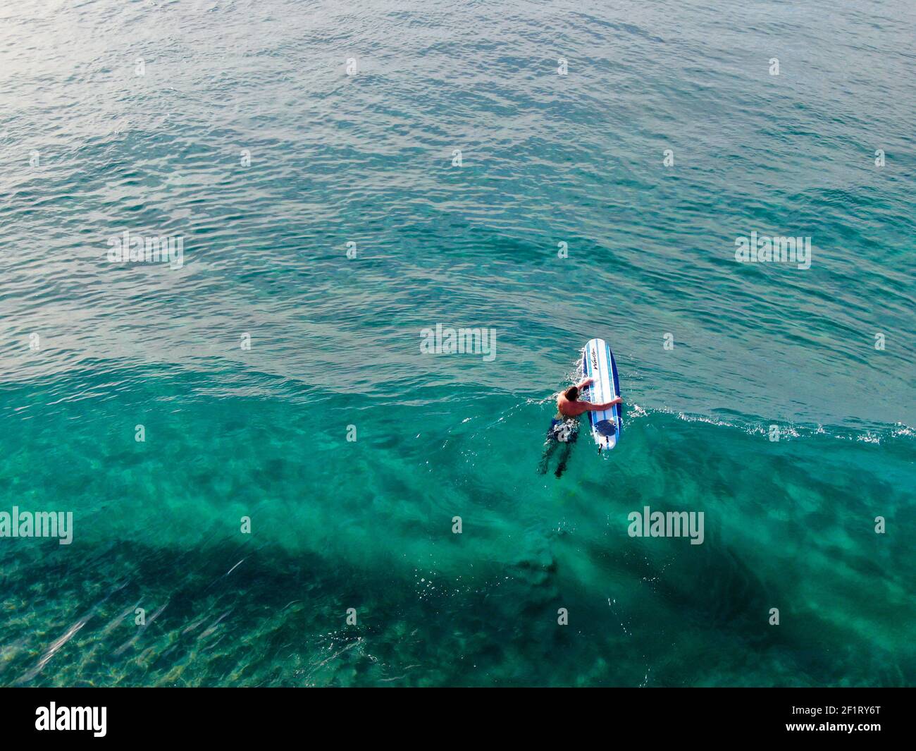 Aerial surfers hi-res stock photography and images - Alamy
