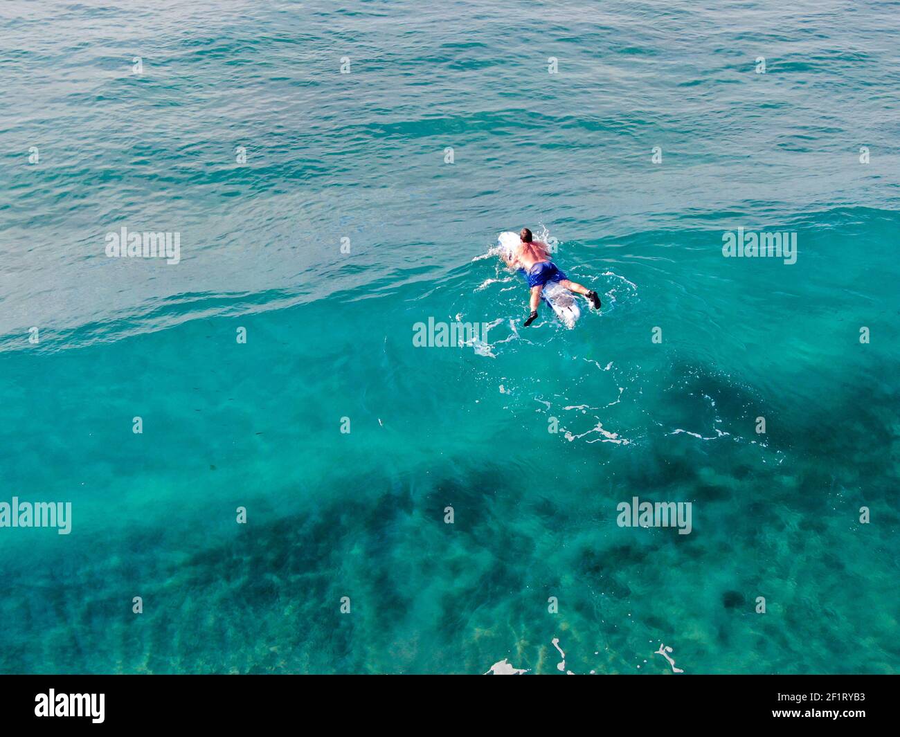 Aerial surfers hi-res stock photography and images - Alamy