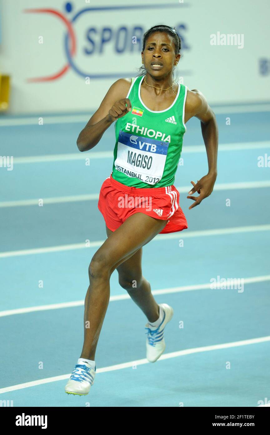 Fantu Magiso running in the 800 meters race