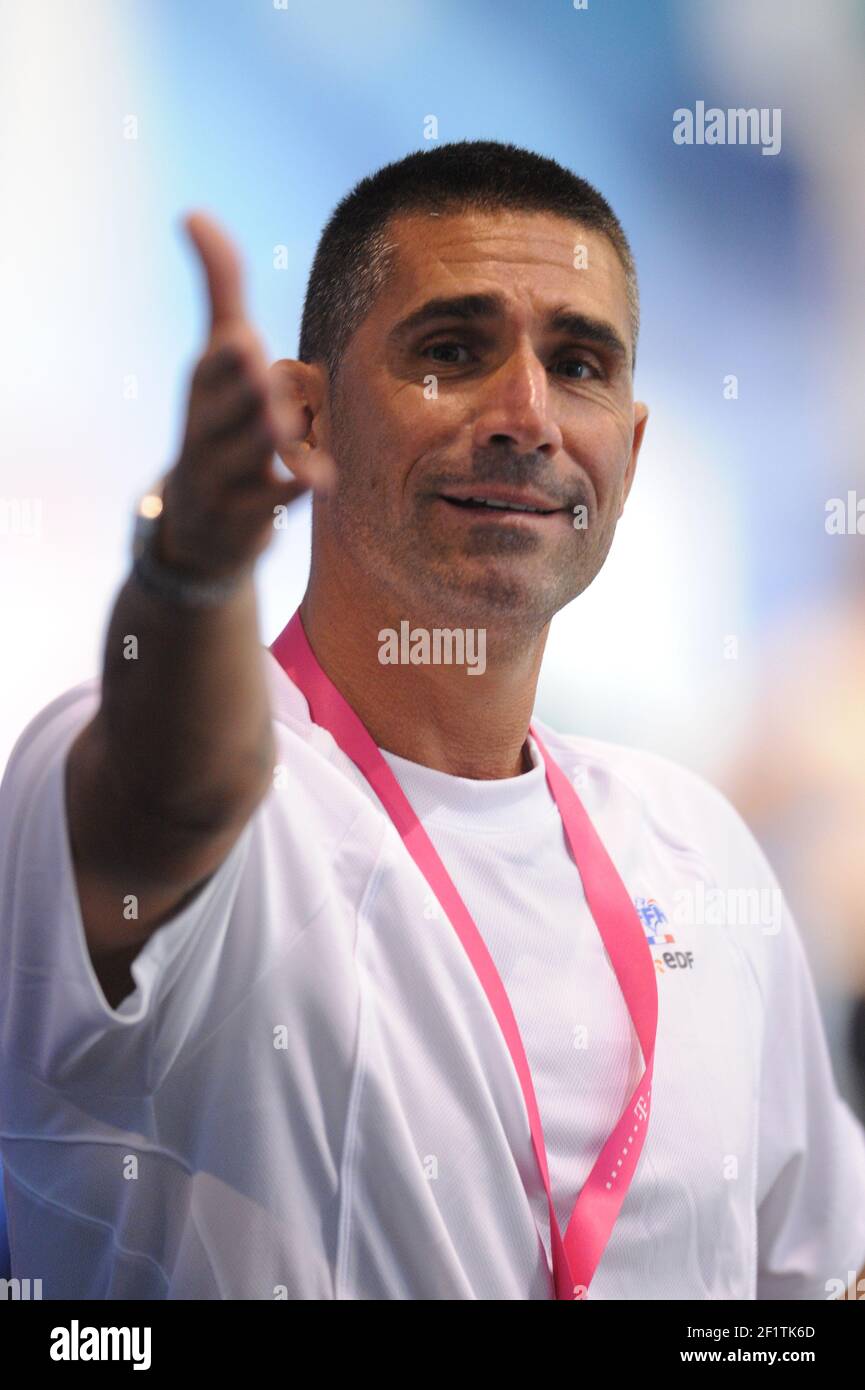 SWIMMING - EUROPEAN CHAMPIONSHIP 2012 - DEBRECEN (HUN) - PREVIEW - 20/05/2012 - PHOTO STEPHANE KEMPINAIRE / KMSP / DPPI - PREVIEW - TRAINING DAY - COACH - FRANCK ESPOSITO (FRA) Stock Photo