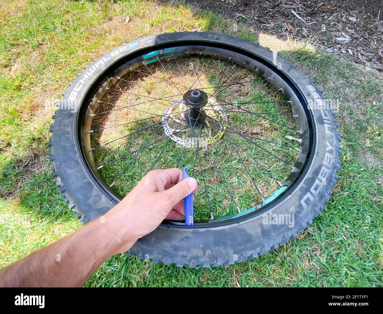 Flat tire bike hires stock photography and images Alamy