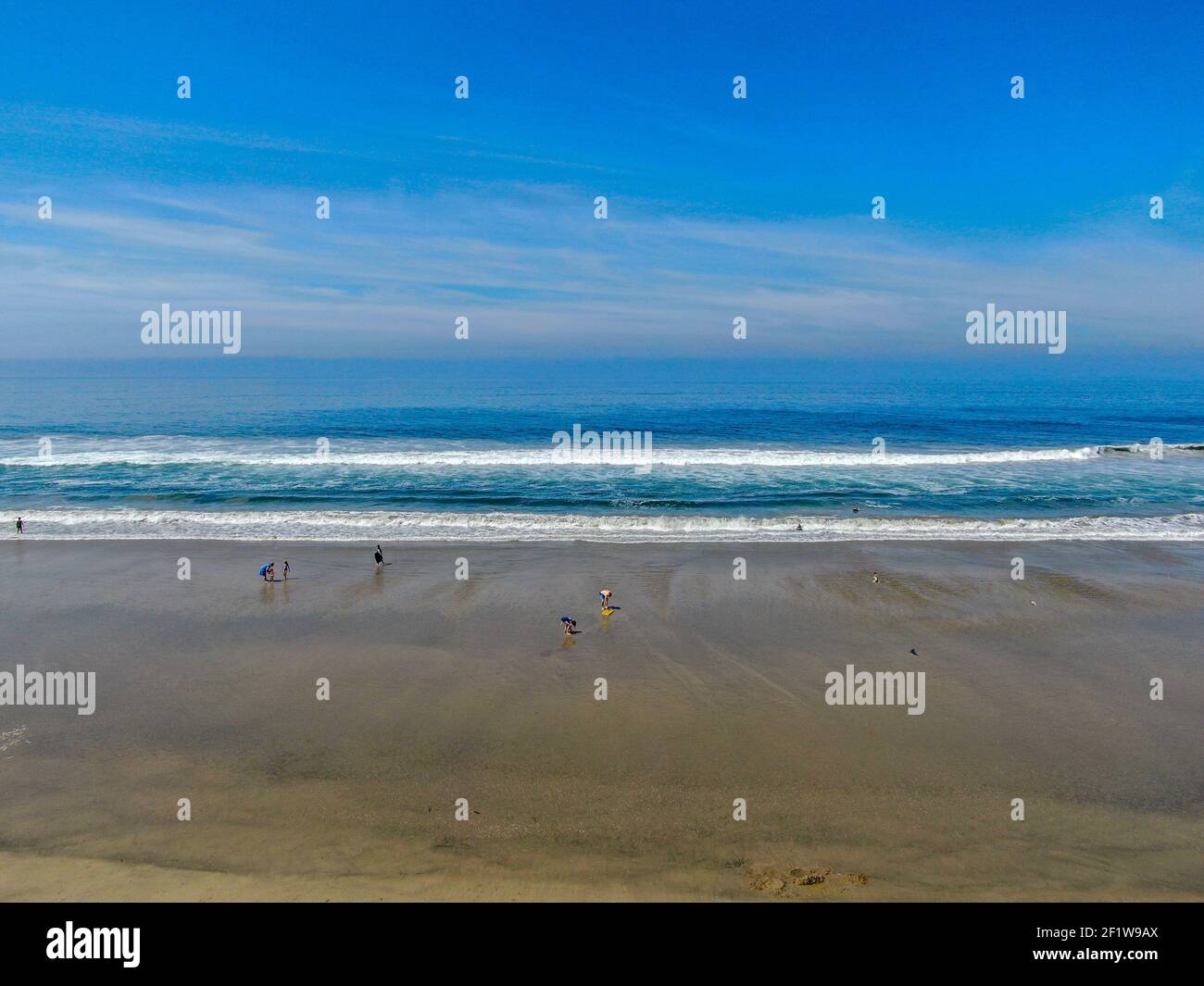 Hot sunny beach hi-res stock photography and images - Alamy