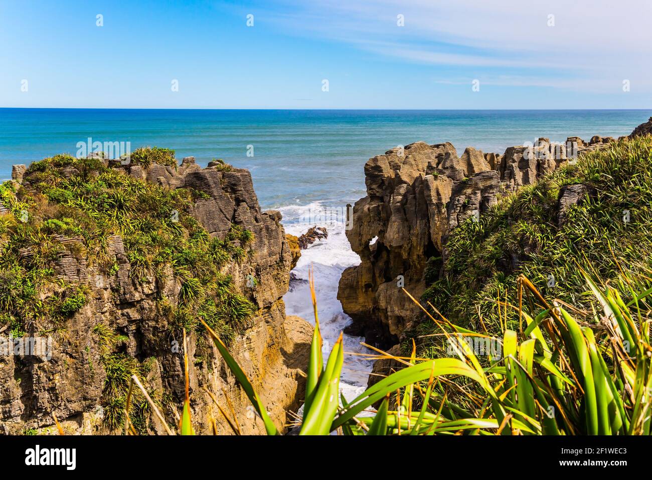 Unique rocks hi-res stock photography and images - Alamy